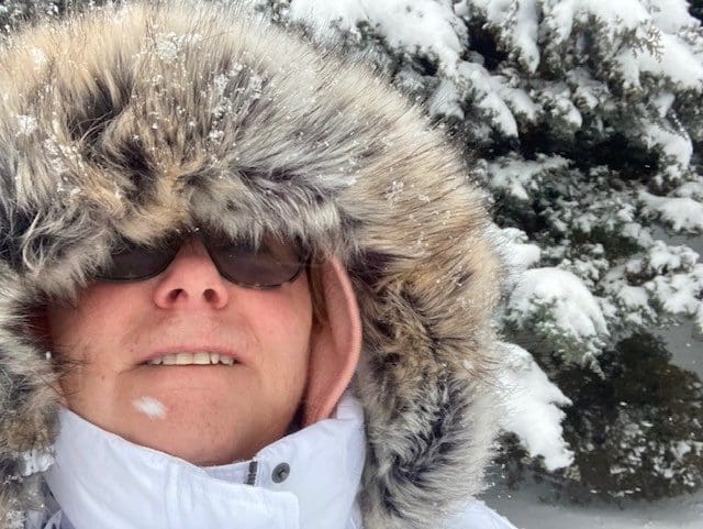 Joan Grace, Contact Center