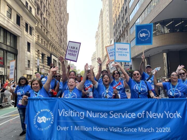 Hereoes Marching So happy smaller