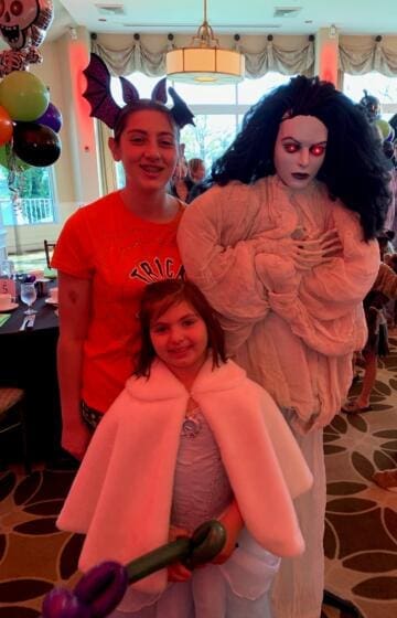 Melissa Cambio (Daniella-and-Chloe)