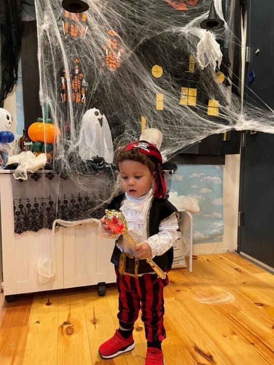 Yanery Estevez (Sebastian) 3