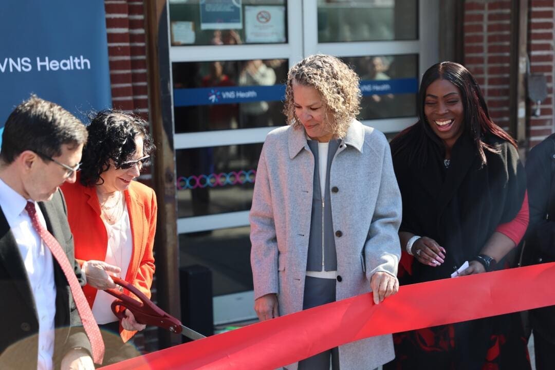 Jess Fear with Scissors