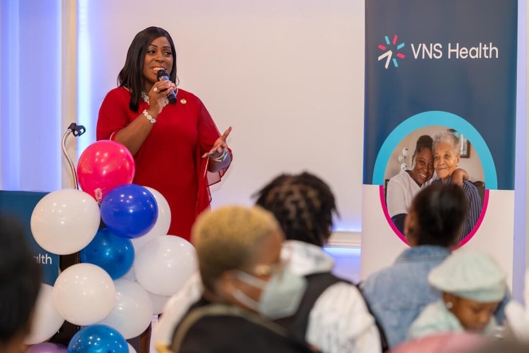 2025-10-14_NFP-Graduation--380